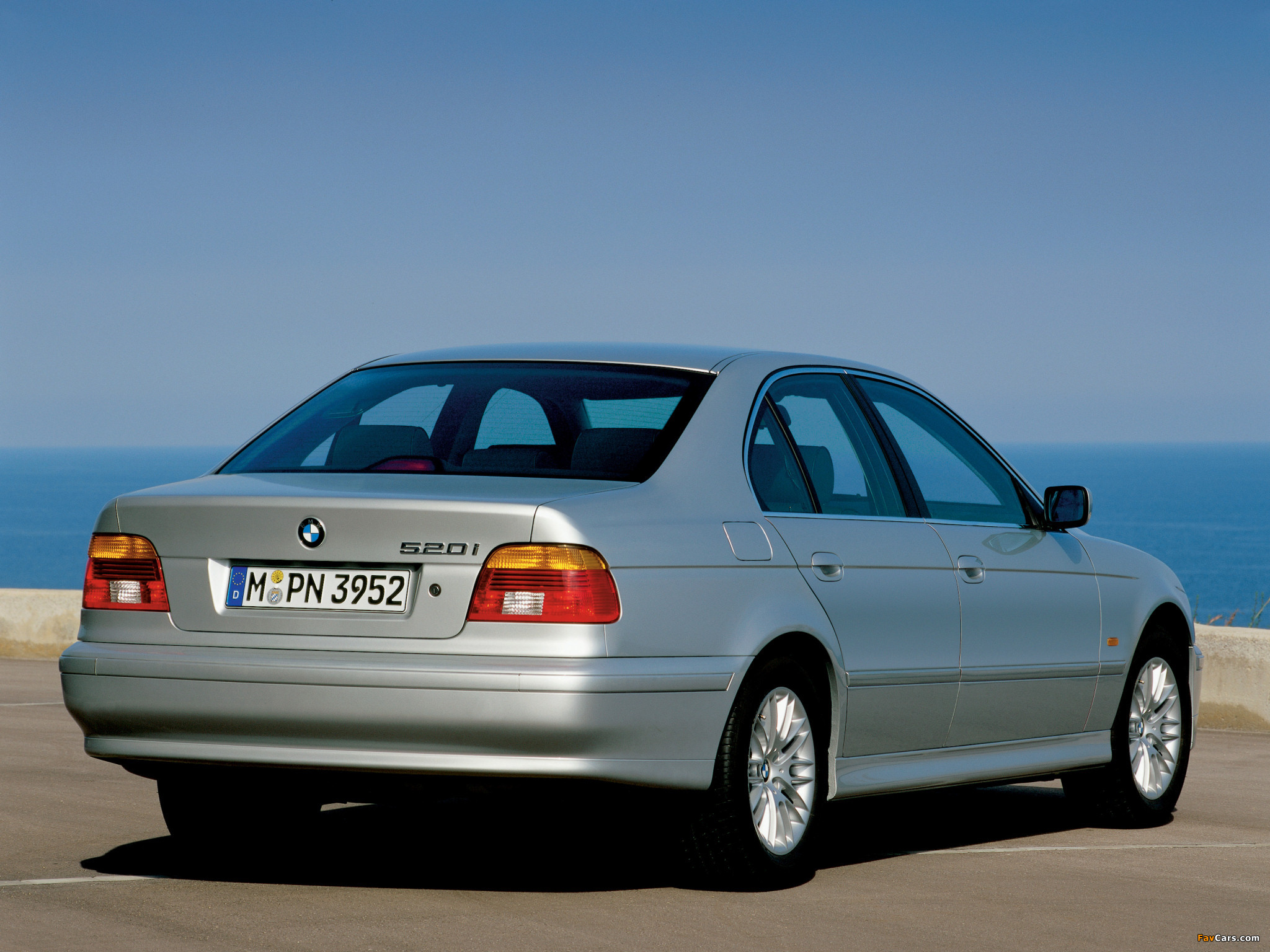 Pictures of BMW 520i Sedan (E39) 2000–03 (2048 x 1536)