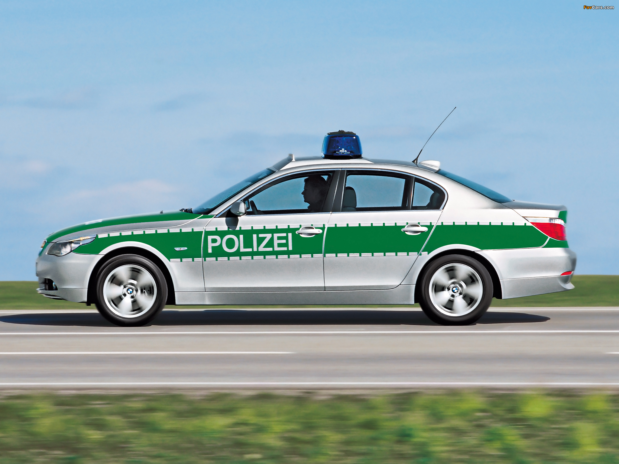 Pictures of BMW 5 Series Sedan Polizei (E60) 2003–07 (2048 x 1536)