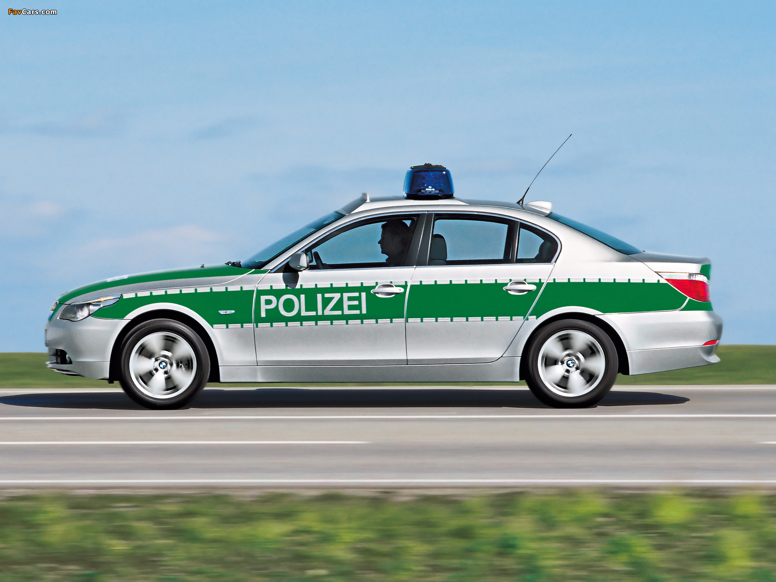 Pictures of BMW 5 Series Sedan Polizei (E60) 2003–07 (1600 x 1200)