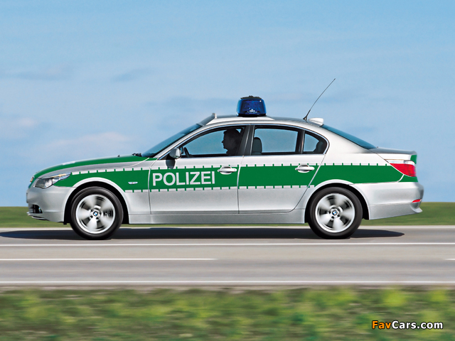 Pictures of BMW 5 Series Sedan Polizei (E60) 2003–07 (640 x 480)