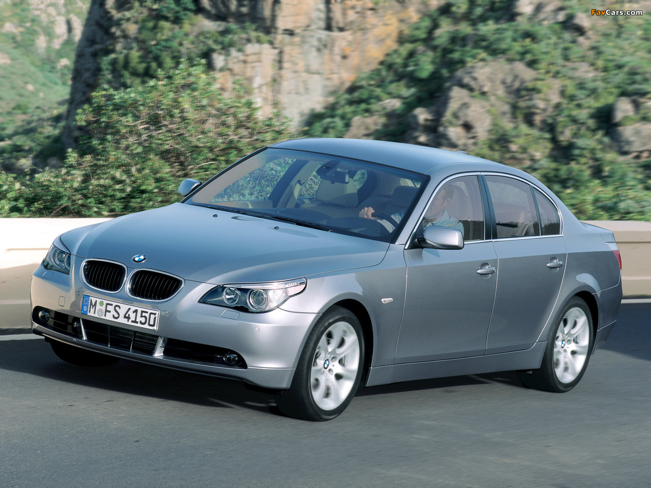 Pictures of BMW 5 Series Sedan (E60) 2003–07 (1280 x 960)