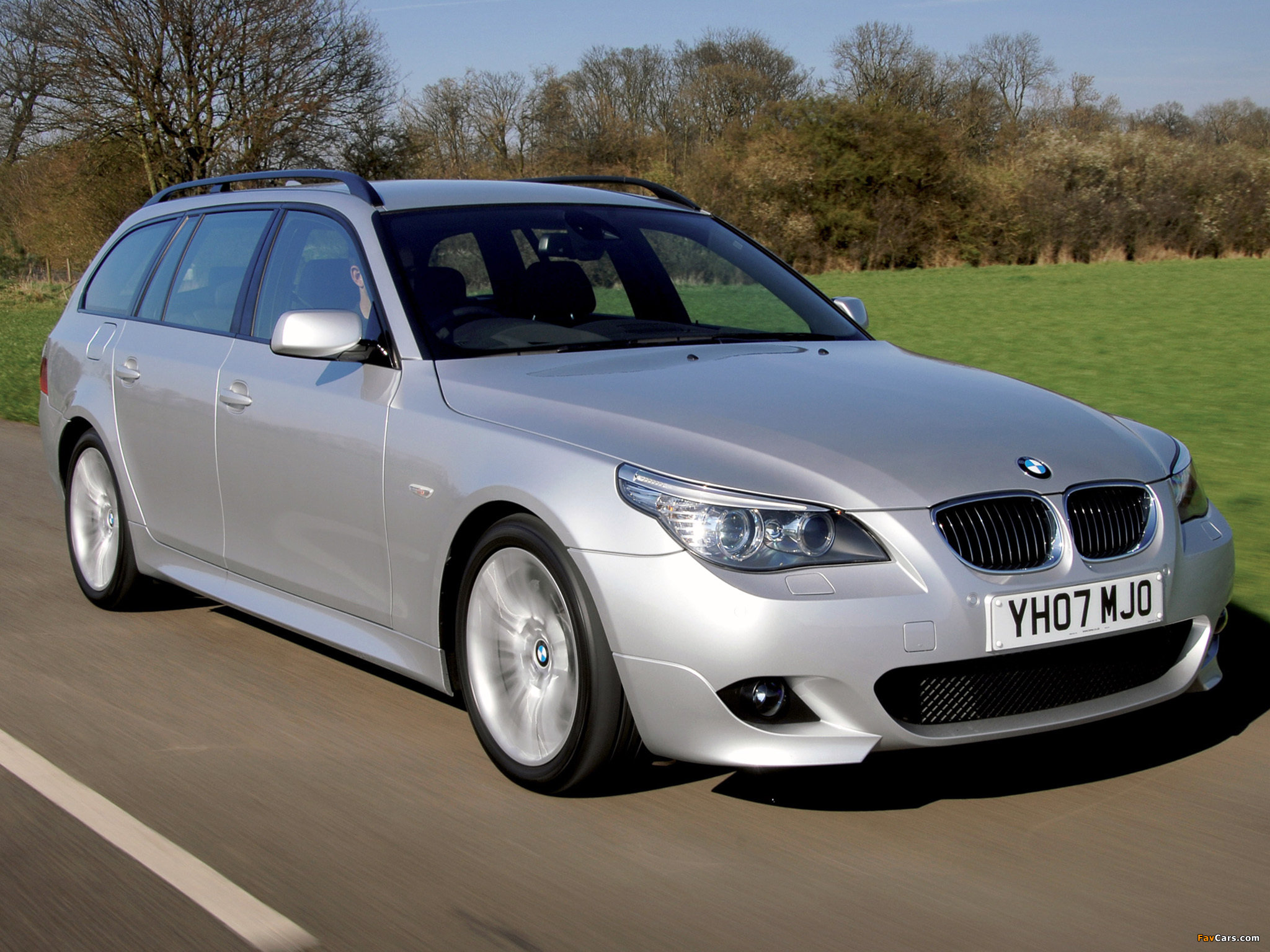 Pictures of BMW 535d Touring M Sports Package UK-spec (E61) 2005 (2048 x 1536)
