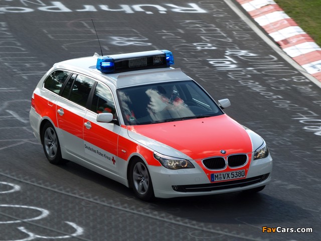 Pictures of BMW 5 Series Touring Notarzt (E61) 2007–10 (640 x 480)
