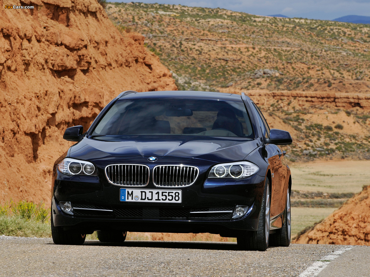 Pictures of BMW 5 Series Touring (F11) 2010–13 (1280 x 960)