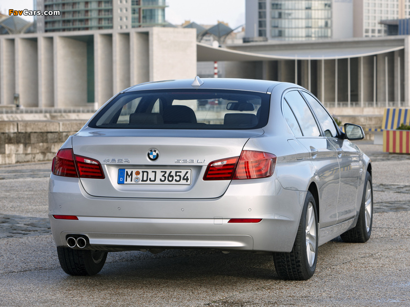 Pictures of BMW 528Li (F10) 2010 (800 x 600)