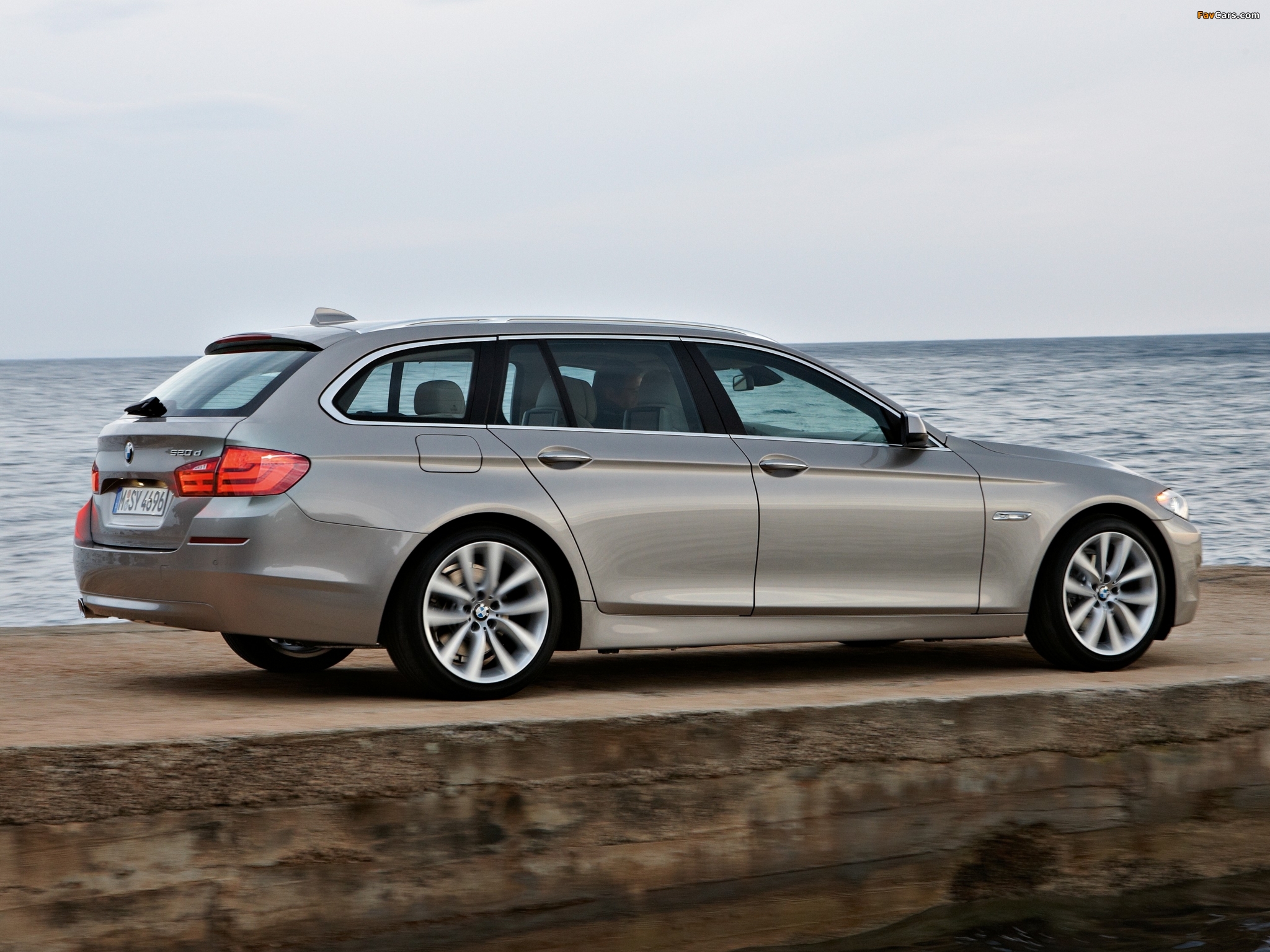 Pictures of BMW 520d Touring (F11) 2010–13 (2048 x 1536)