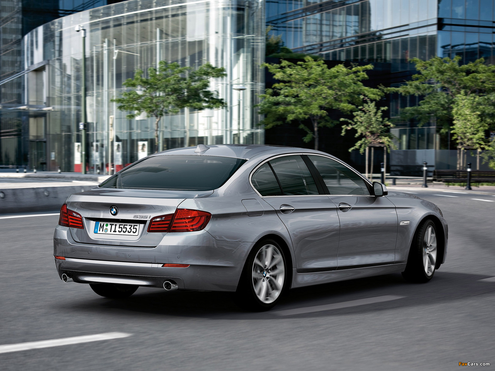 Pictures of BMW 535i Sedan (F10) 2010–13 (1600 x 1200)