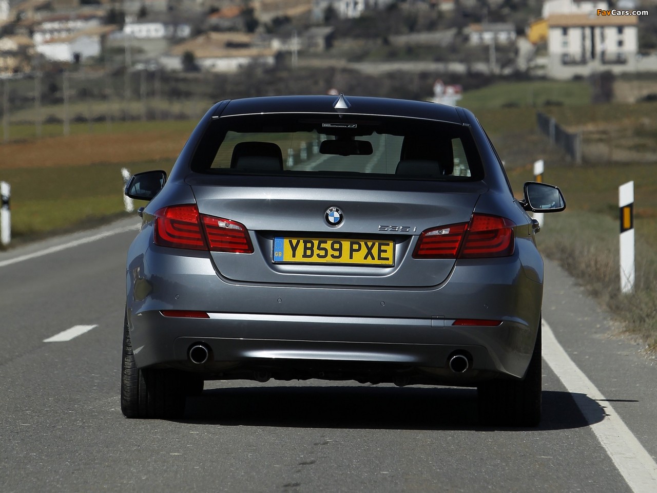 Pictures of BMW 535i Sedan UK-spec (F10) 2010 (1280 x 960)