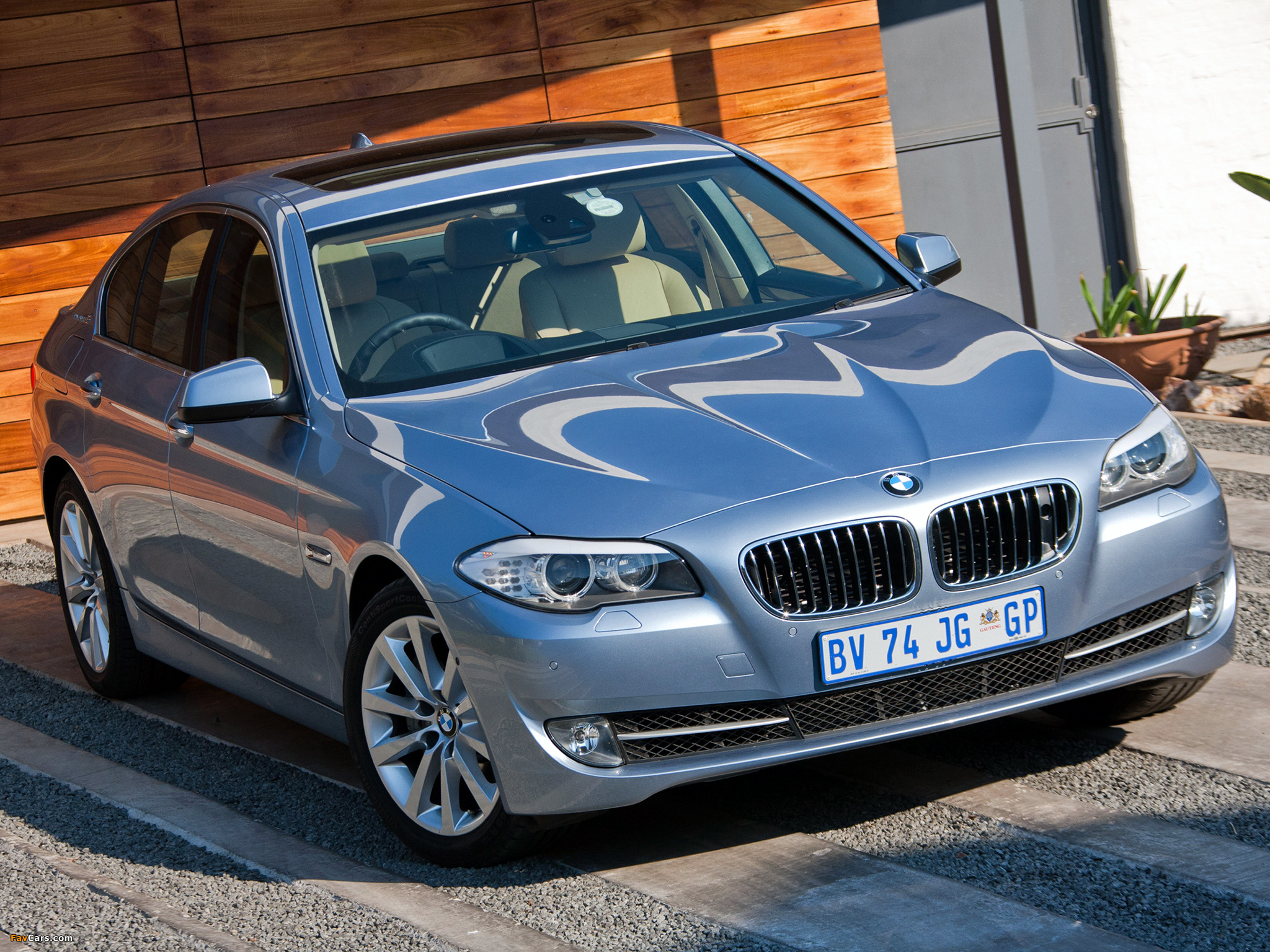 Pictures of BMW ActiveHybrid 5 ZA-spec (F10) 2012 (2048 x 1536)