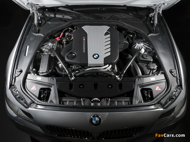 Pictures of BMW M550d xDrive Sedan (F10) 2012 (640 x 480)