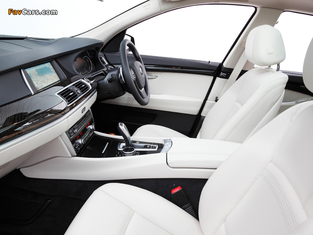 Pictures of BMW 530d Gran Turismo Luxury Line AU-spec (F07) 2013 (640 x 480)