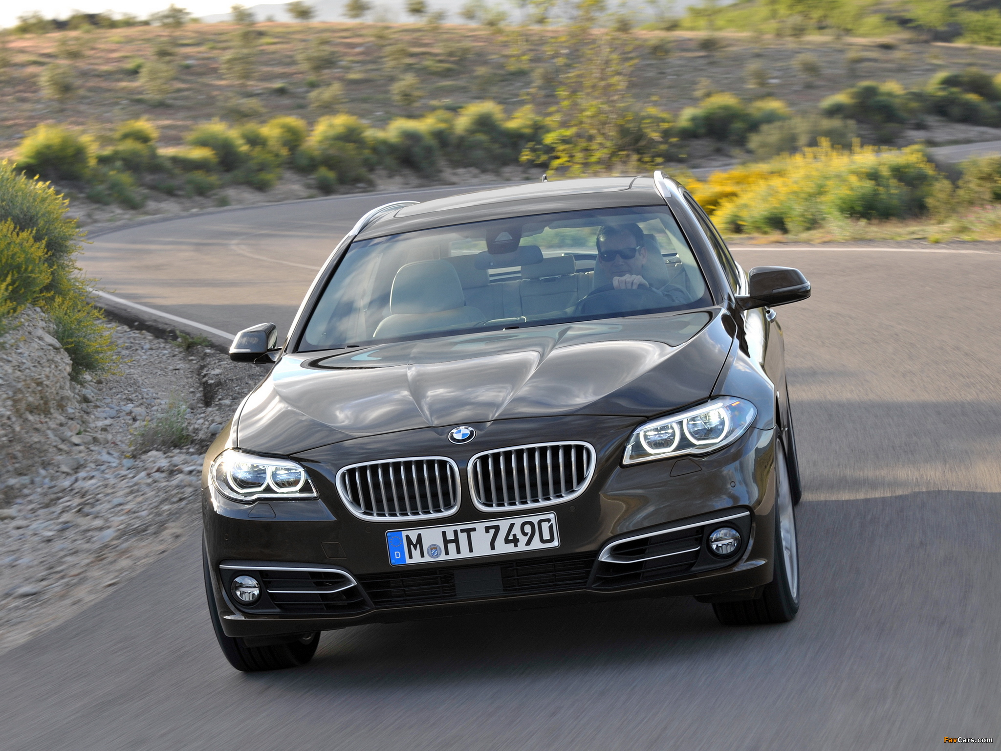 Pictures of BMW 530d xDrive Touring Modern Line (F11) 2013 (2048 x 1536)