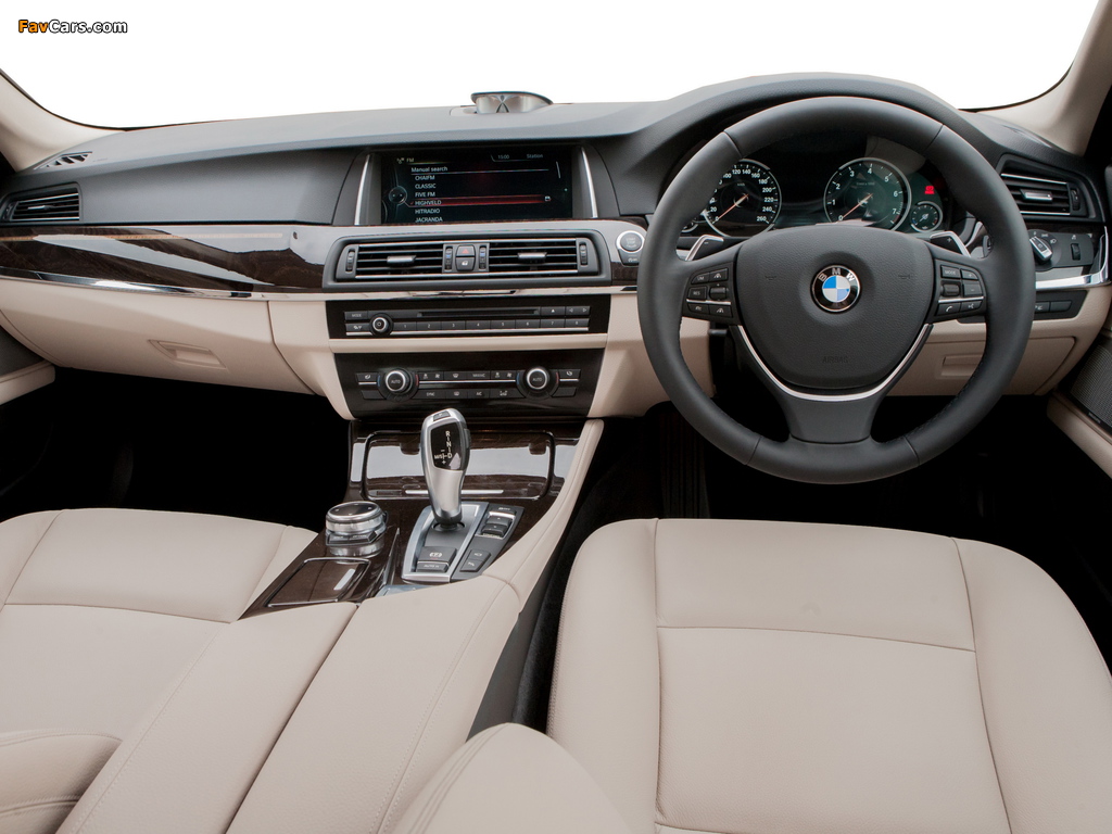 Pictures of BMW 520i Sedan Luxury Line ZA-spec (F10) 2013 (1024 x 768)
