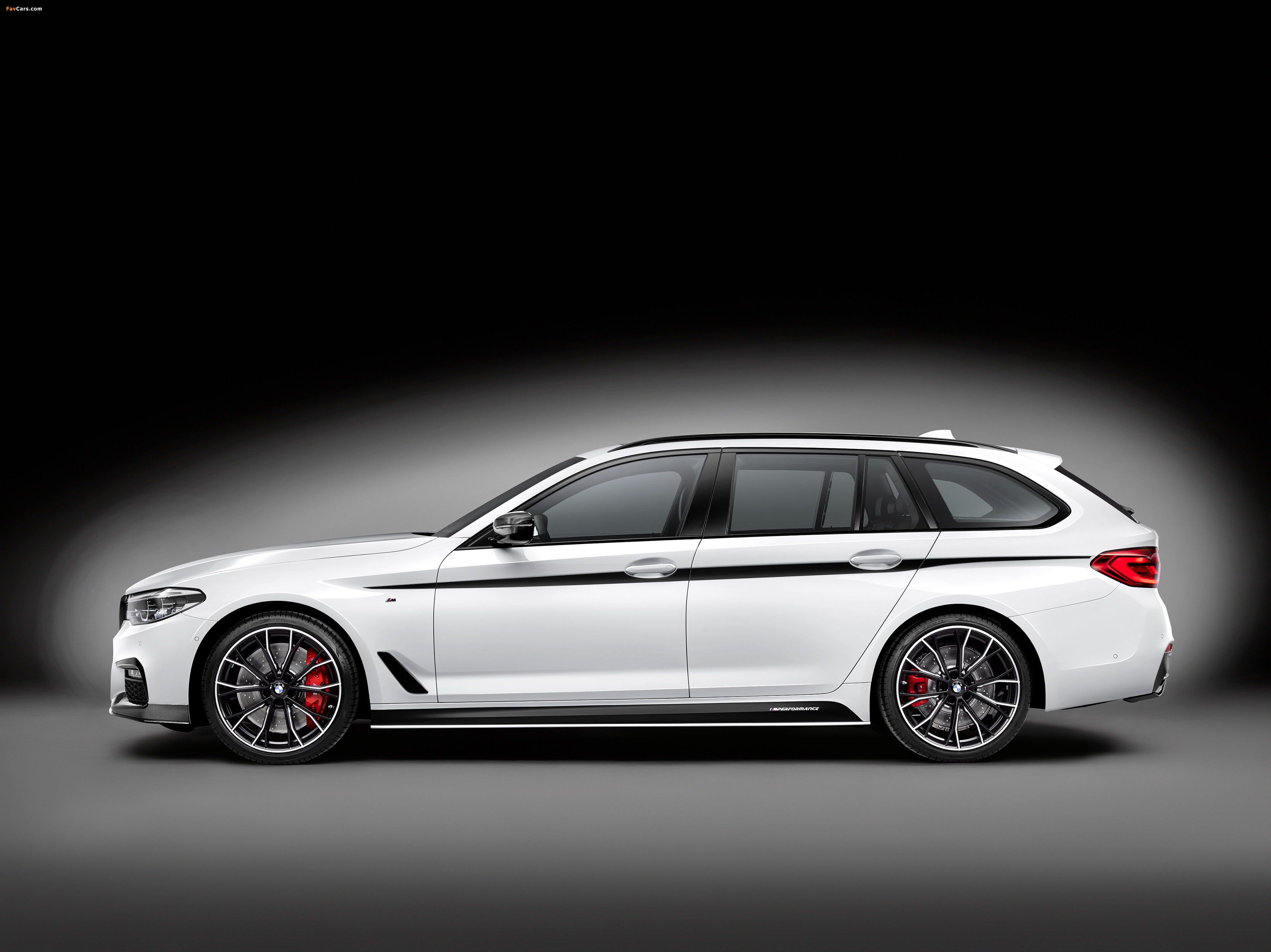 Pictures of BMW 5 Series Touring M Performance Accessories (G31) 2017 (3543 x 2655)