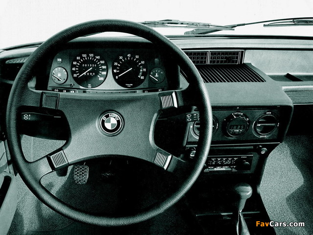 Pictures of BMW 5 Series E12 (640 x 480)