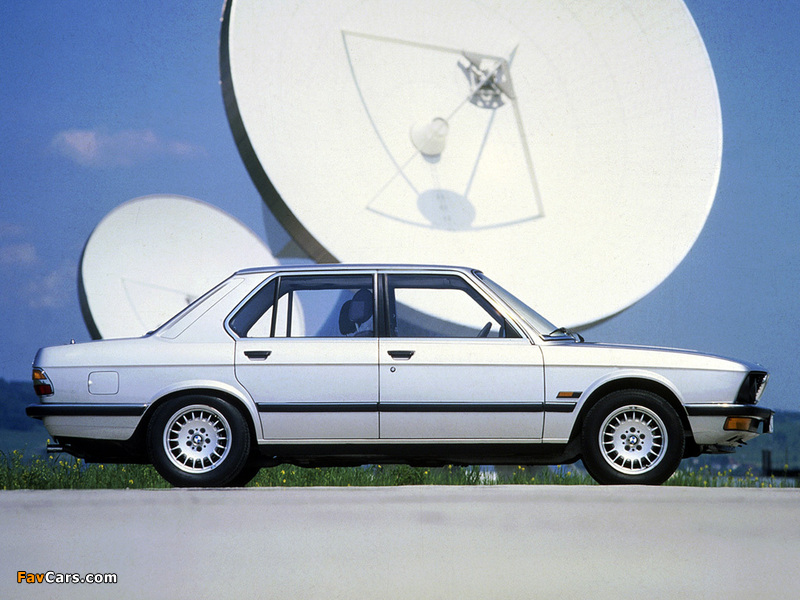 Pictures of BMW 520i Sedan (E28) 1981–87 (800 x 600)