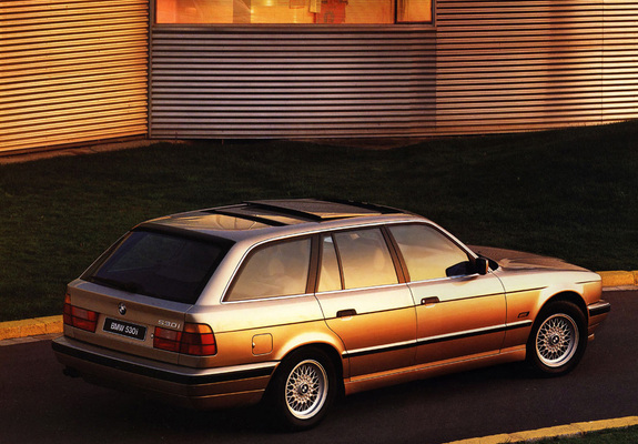 Pictures of BMW 530i Touring (E34) 1992–96