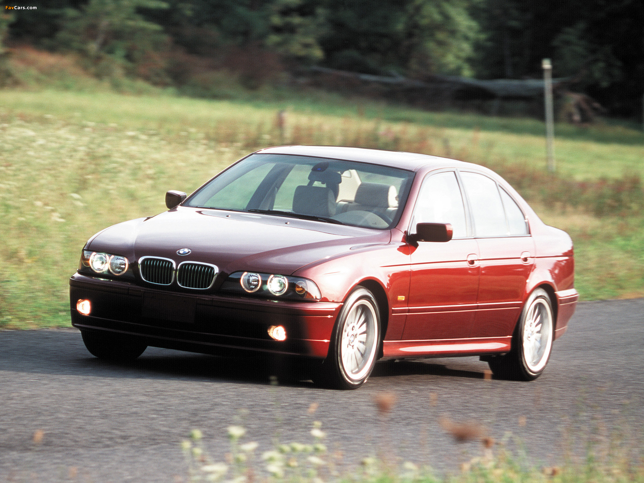 Pictures of BMW 540i Sedan US-spec (E39) 1996–2003 (2048 x 1536)