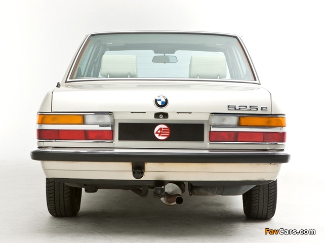 BMW 525e UK-spec (E28) 1983–87 wallpapers (640 x 480)