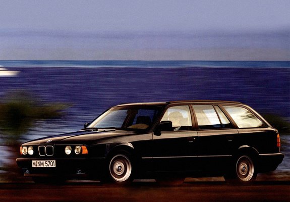 BMW 525i Touring (E34) 1992–94 wallpapers