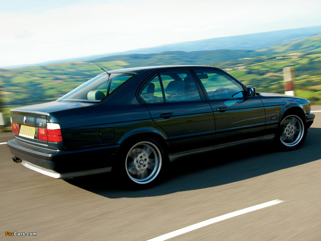 BMW M5 Sedan (E34) 1994–95 wallpapers (1024 x 768)