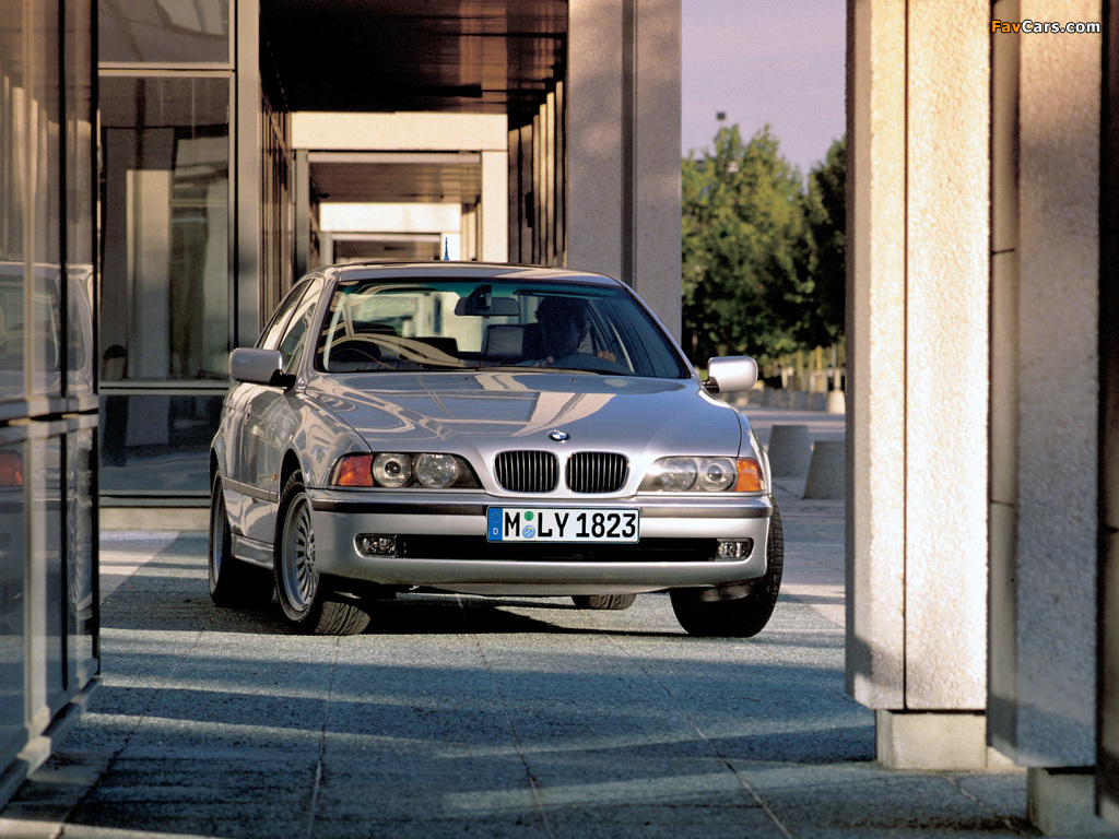 BMW 540i Sedan (E39) 1996–2000 wallpapers (1024 x 768)