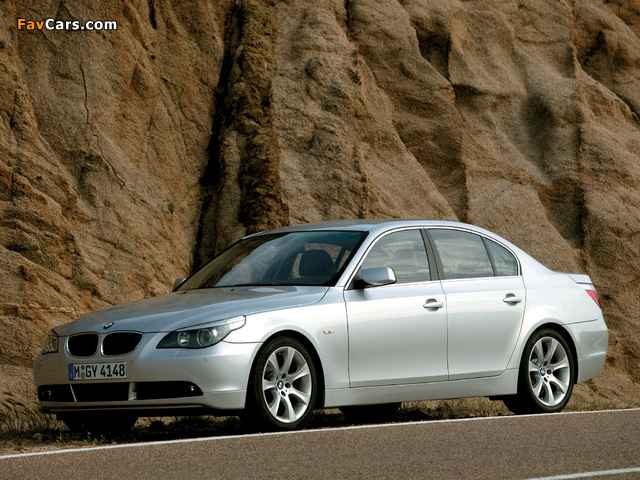 BMW 5 Series Sedan (E60) 2003–07 wallpapers (640 x 480)