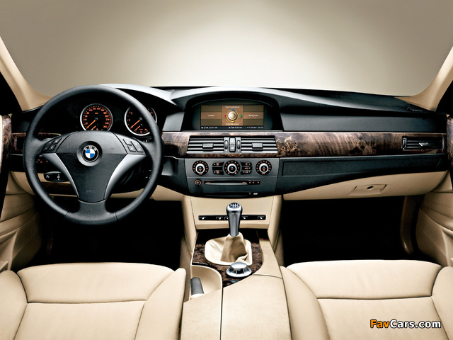 BMW 545i Sedan (E60) 2003–05 wallpapers (640 x 480)