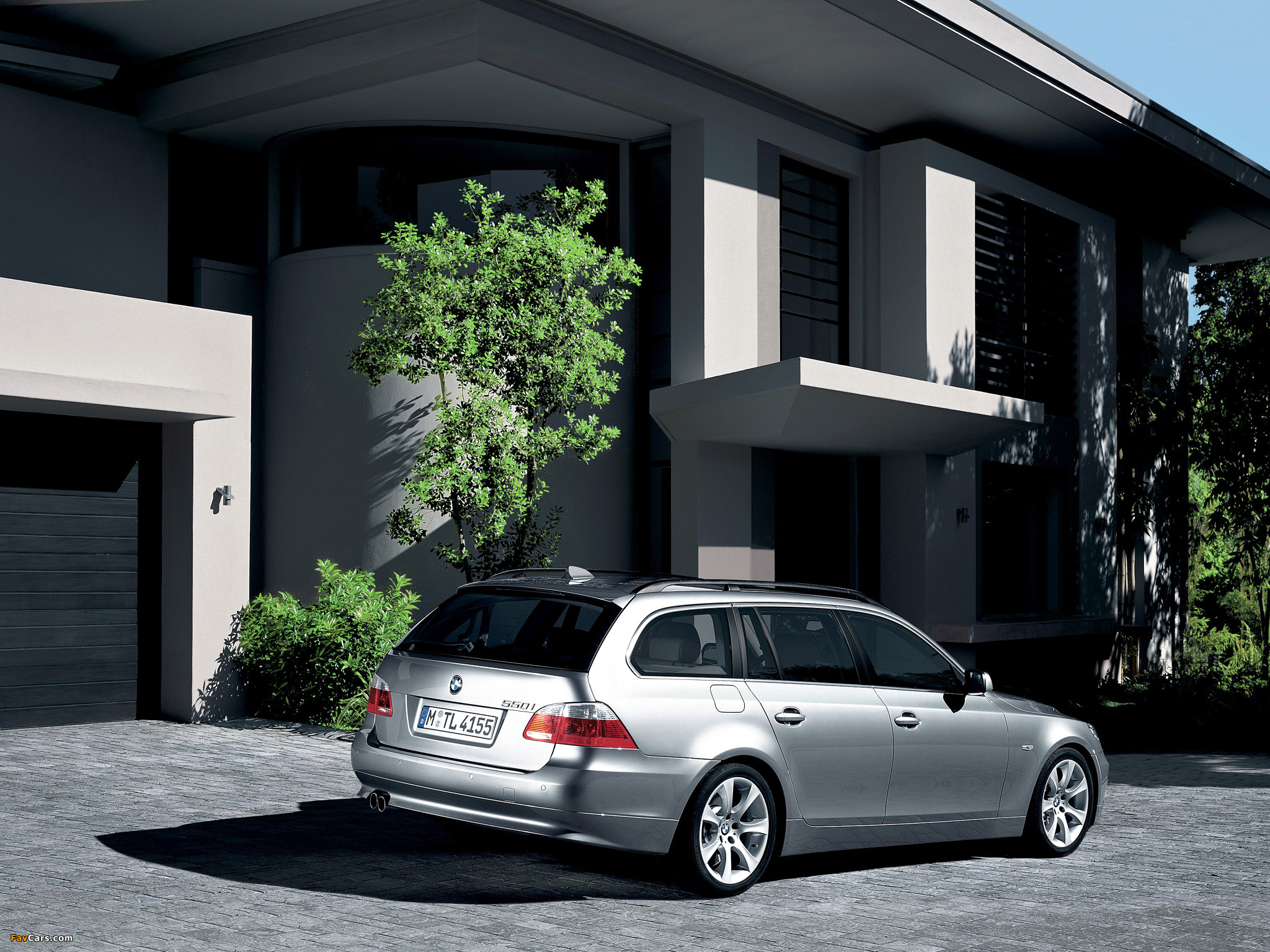 BMW 550i Touring (E61) 2005–07 wallpapers (2048 x 1536)