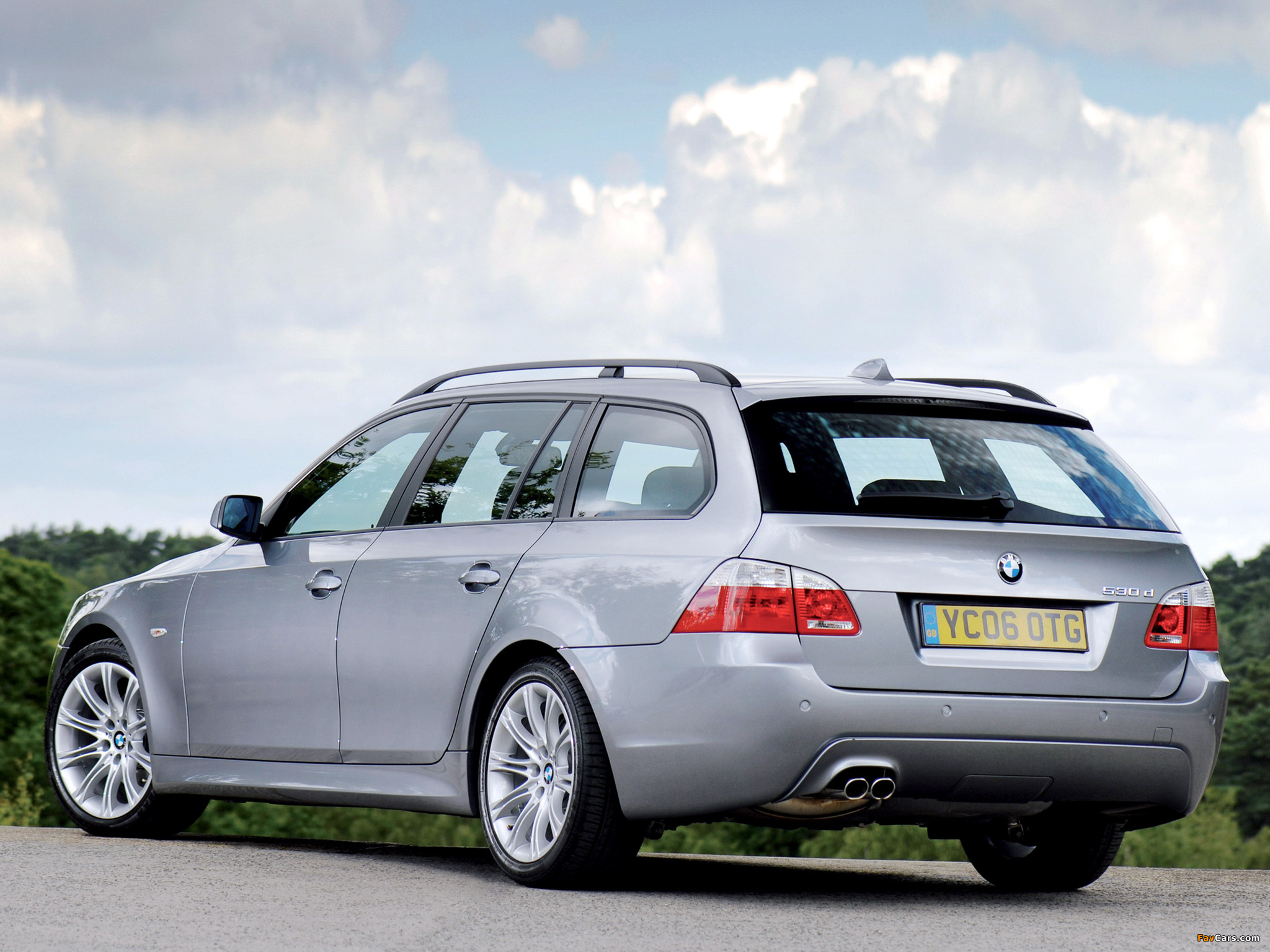 BMW 530d Touring M Sports Package UK-spec (E61) 2005 wallpapers (2048 x 1536)
