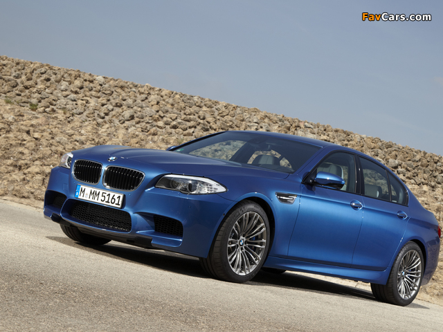 BMW M5 (F10) 2011–13 wallpapers (640 x 480)