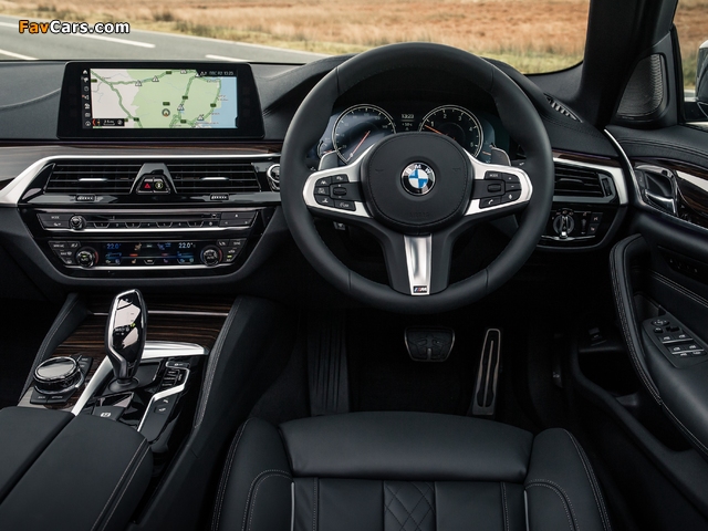 BMW 530i xDrive Sedan M Sport UK-spec (G30) 2017 wallpapers (640 x 480)