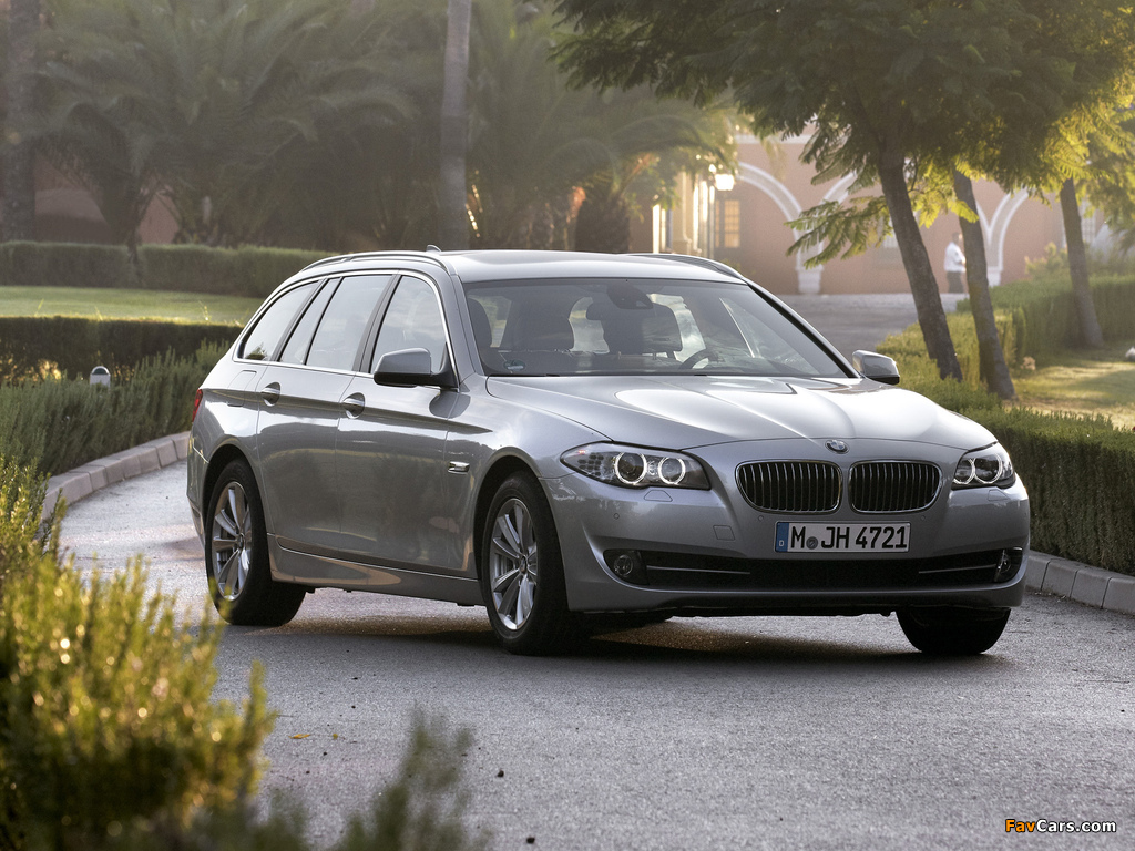BMW 520i Touring (F11) 2011 wallpapers (1024 x 768)