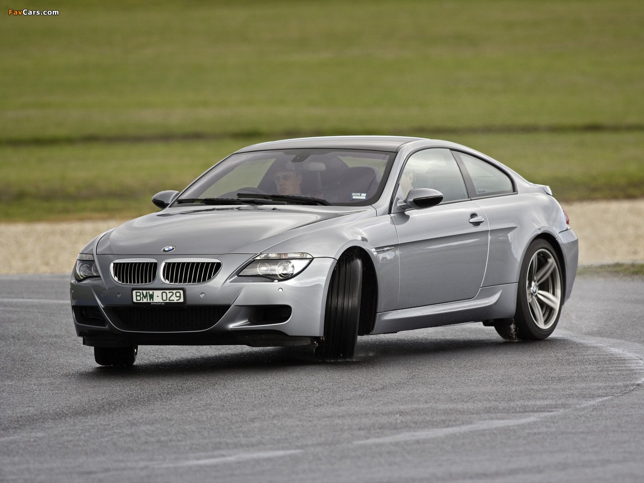 BMW M6 Coupe AU-spec (E63) 2005–10 photos (1280 x 960)