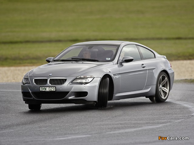 BMW M6 Coupe AU-spec (E63) 2005–10 photos (640 x 480)