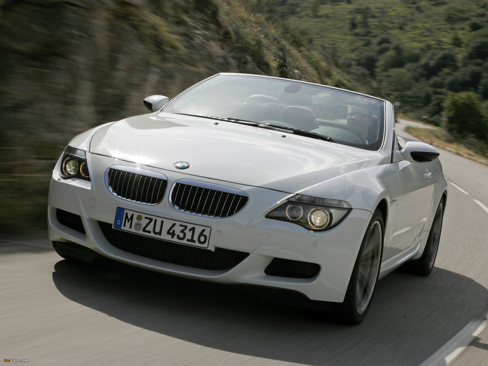 BMW M6 Cabrio (E64) 2007–10 wallpapers (2048 x 1536)