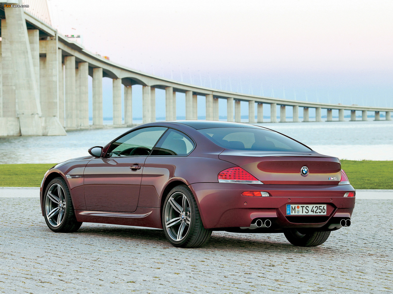 BMW M6 (E63) 2005–10 photos (1600 x 1200)
