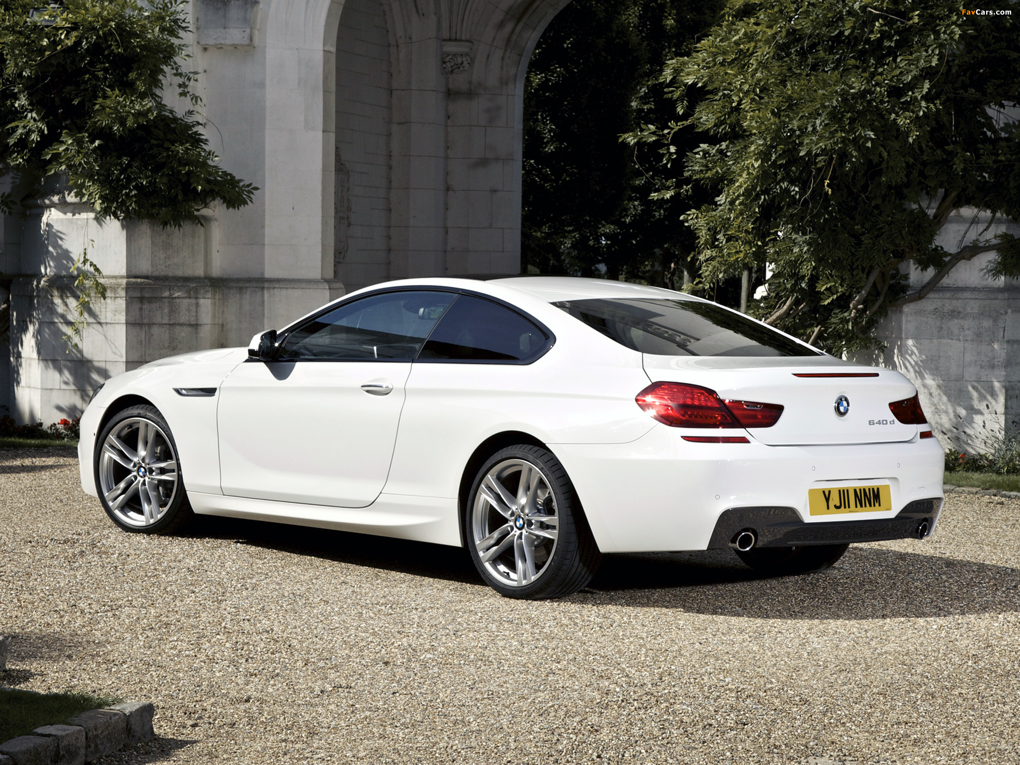 Images of BMW 640d Coupe M Sport Package UK-spec (F12) 2011 (2048 x 1536)