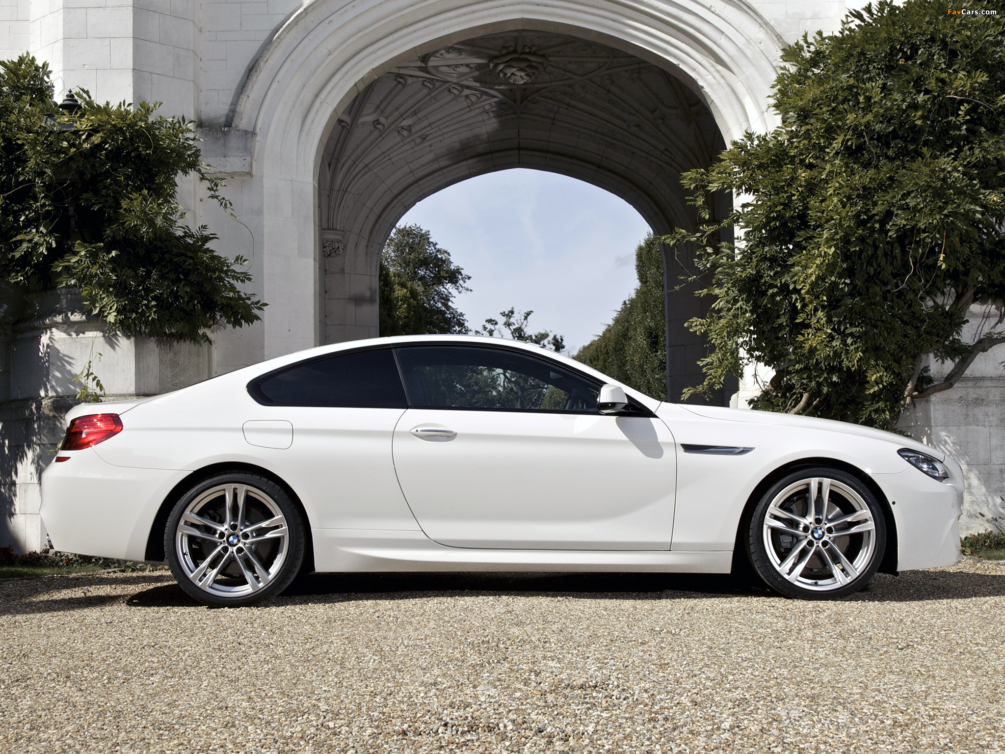 Images of BMW 640d Coupe M Sport Package UK-spec (F12) 2011 (2048 x 1536)