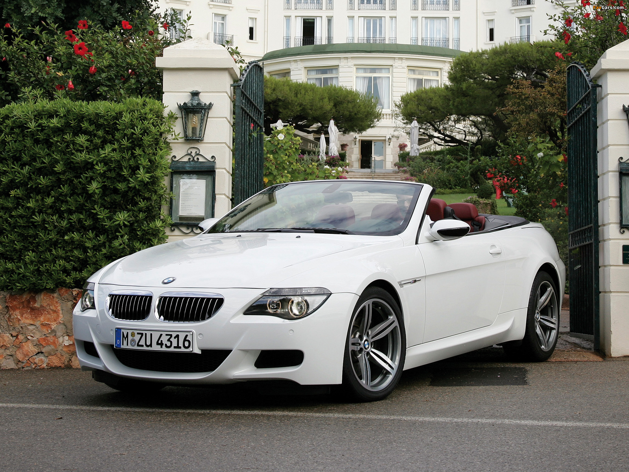 Photos of BMW M6 Cabrio (E64) 2007–10 (2048 x 1536)