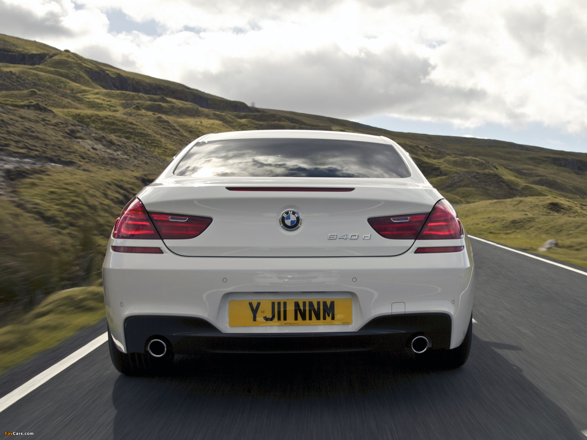 Photos of BMW 640d Coupe M Sport Package UK-spec (F12) 2011 (2048 x 1536)