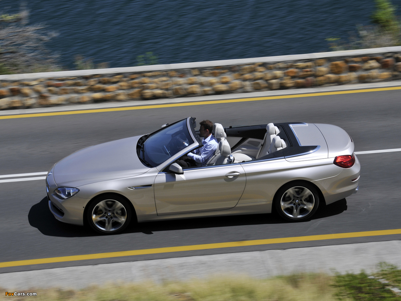 Photos of BMW 650i Cabrio ZA-spec (F12) 2011 (1280 x 960)