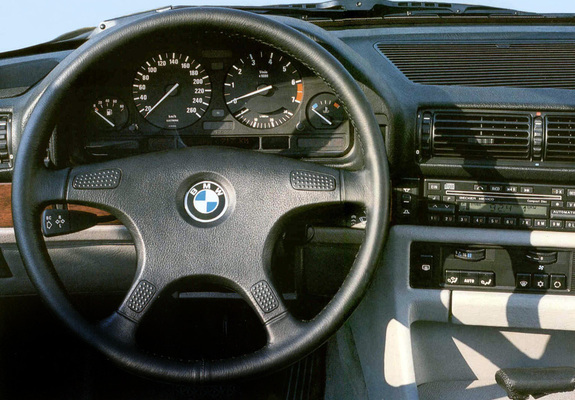 BMW 735i (E32) 1986–92 images