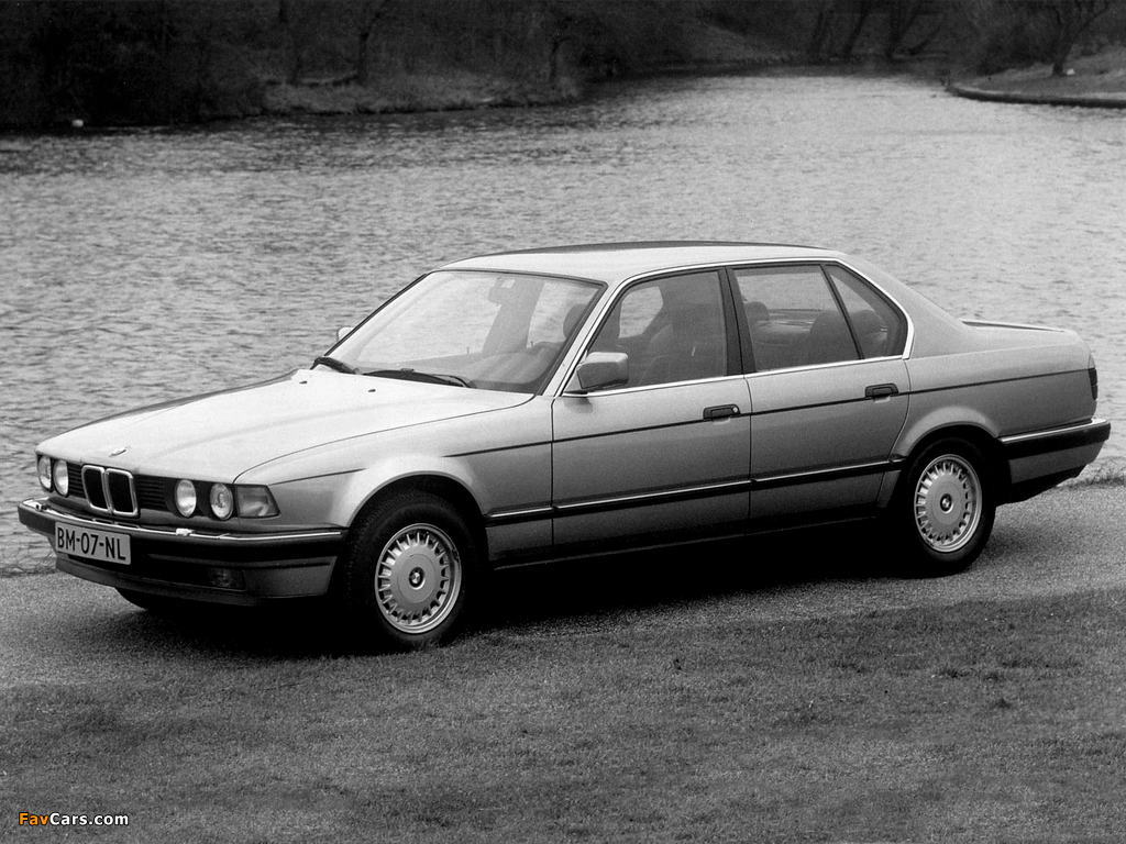 BMW 7 Series (E32) 1986–94 photos (1024 x 768)