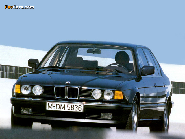 BMW 735i (E32) 1986–92 photos (640 x 480)