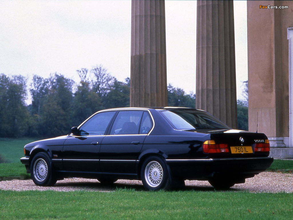 BMW 750iL UK-spec (E32) 1987–94 images (1024 x 768)