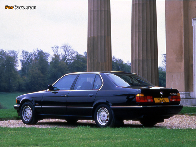 BMW 750iL UK-spec (E32) 1987–94 images (640 x 480)