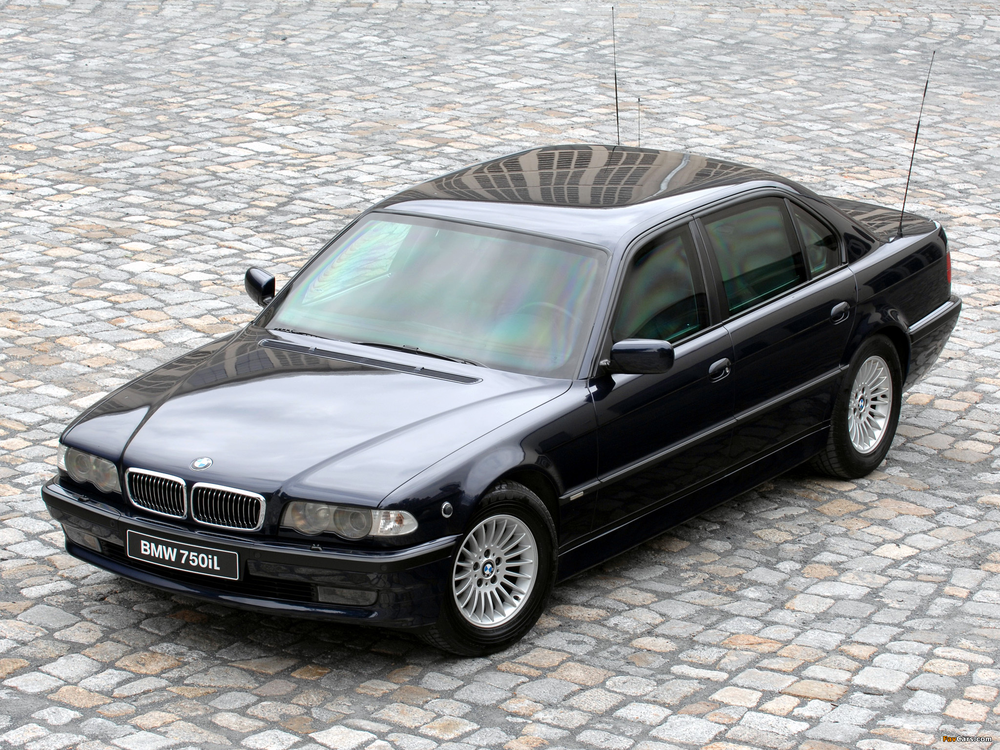 BMW 750iL Security (E38) 1998–2001 pictures (2048 x 1536)