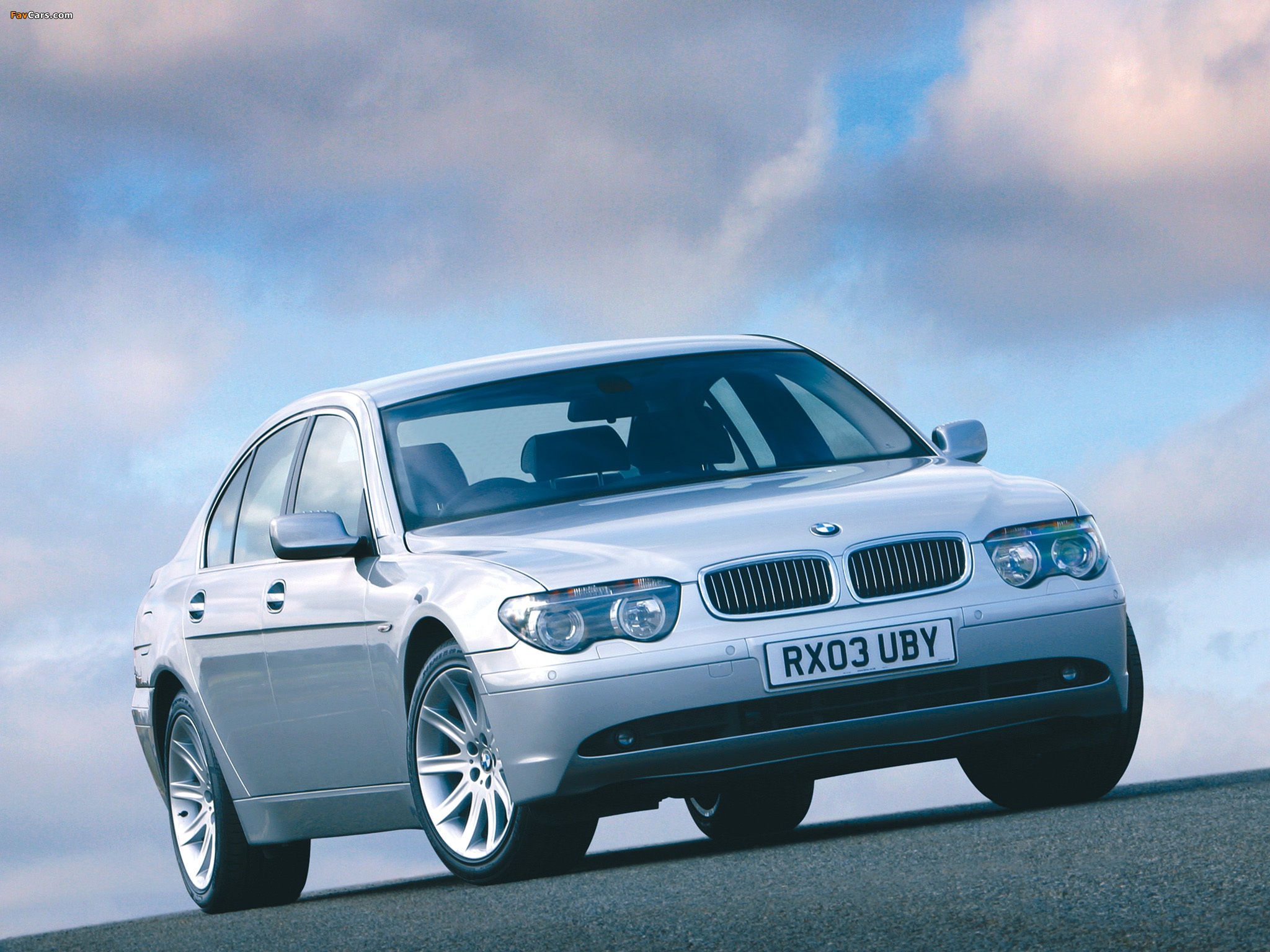 BMW 730d UK-spec (E65) 2002–05 wallpapers (2048 x 1536)