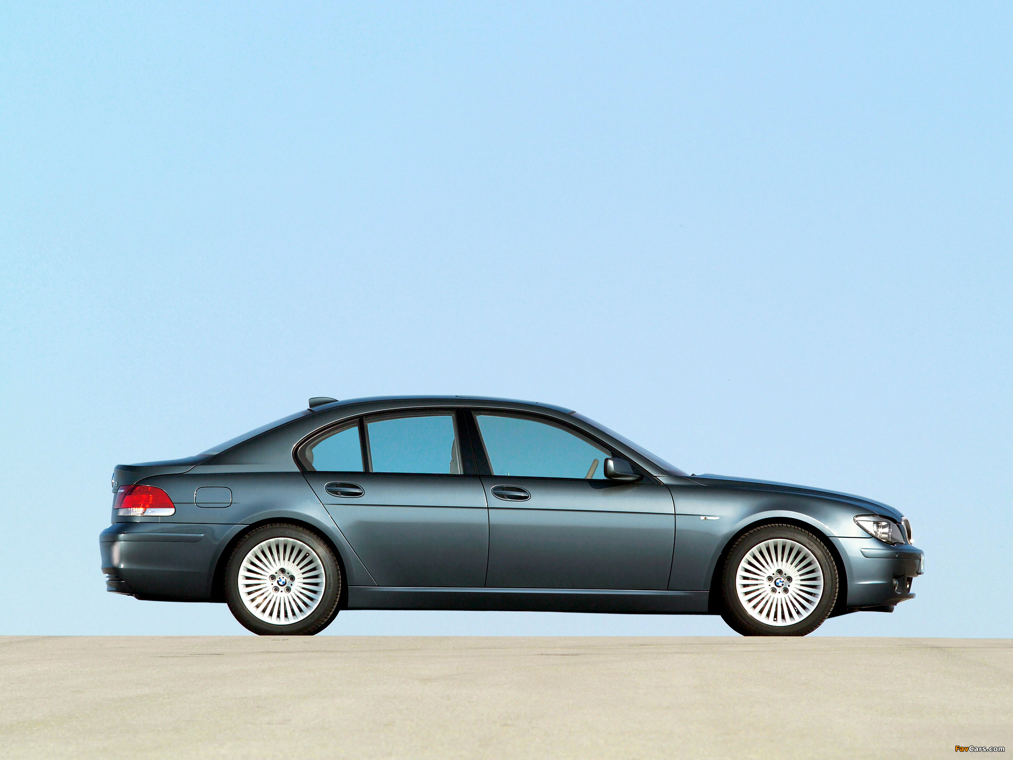 BMW 750i (E65) 2005–08 images (2048 x 1536)